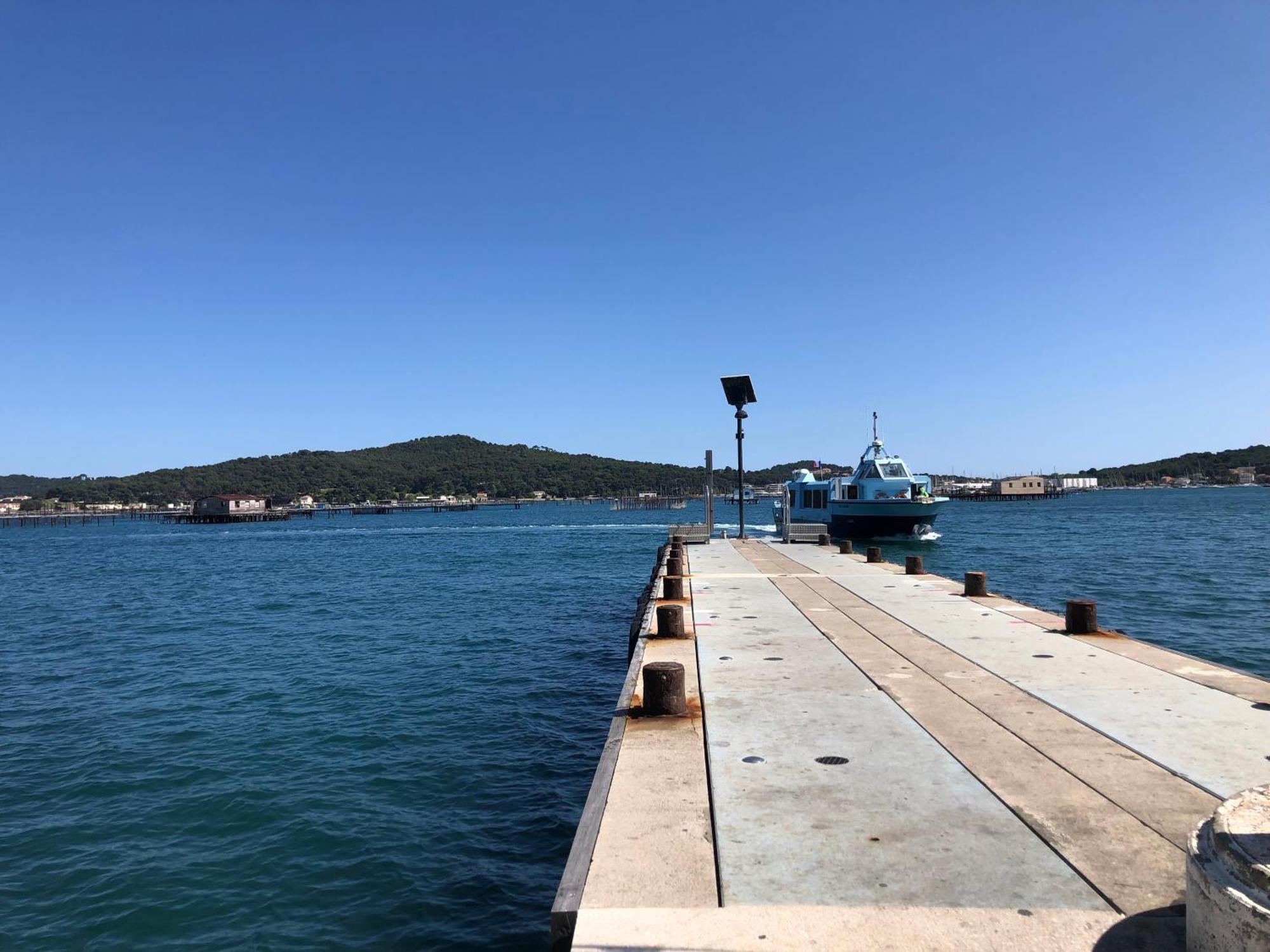 Studio Bord De Mer Et Vue Sur Mer Wifi Offert La Seyne-sur-Mer Exterior photo